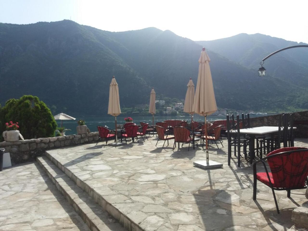 Kamena Palata Apartments Kotor Exterior photo