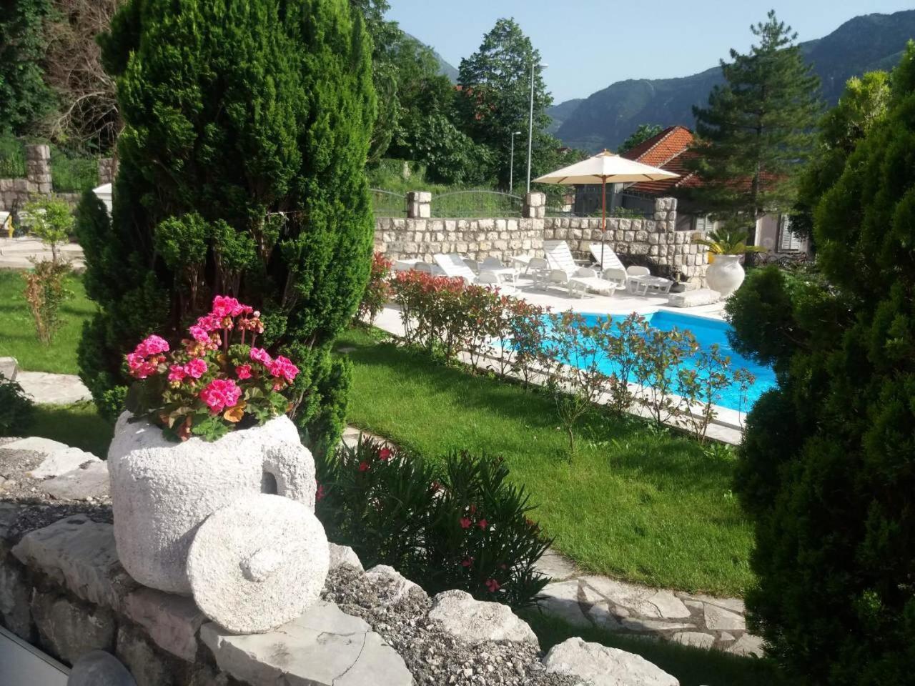 Kamena Palata Apartments Kotor Exterior photo
